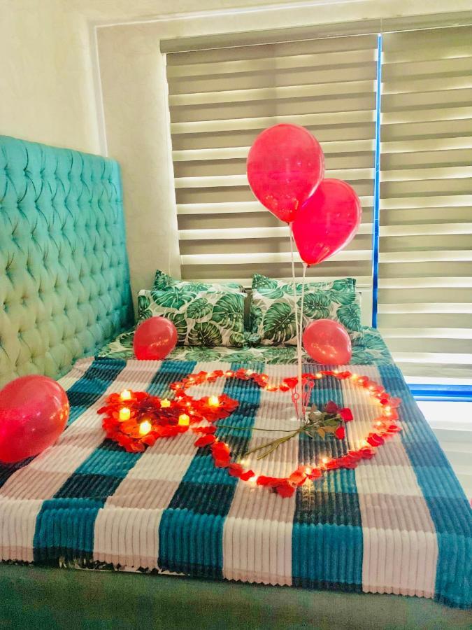 Sea 2-Br Unit With Free Parking Near Mall Of Asia 帕赛 外观 照片