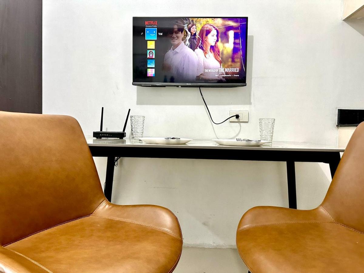 Sea 2-Br Unit With Free Parking Near Mall Of Asia 帕赛 外观 照片