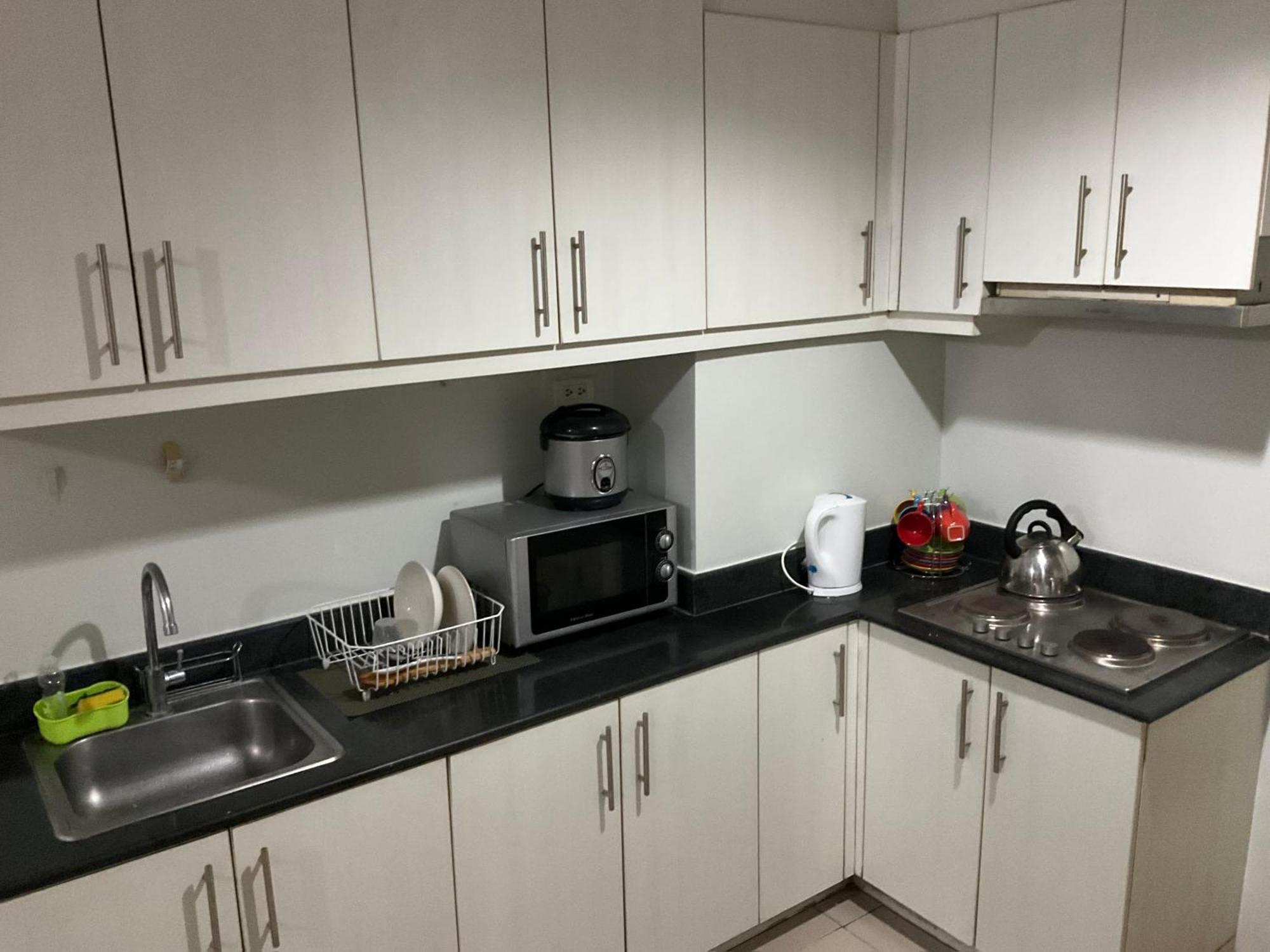 Sea 2-Br Unit With Free Parking Near Mall Of Asia 帕赛 外观 照片